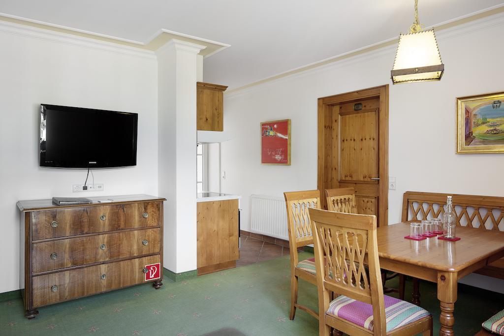 Aparthotel Chalet Wetzlgut Bad Gastein Quarto foto